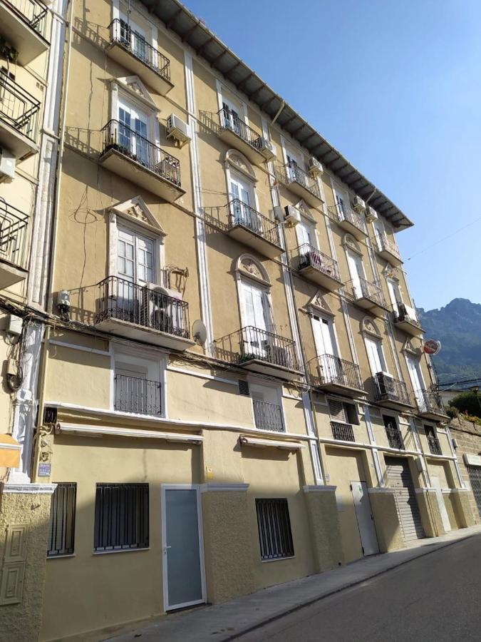 Alojamiento Cazorla Duplex Exterior photo